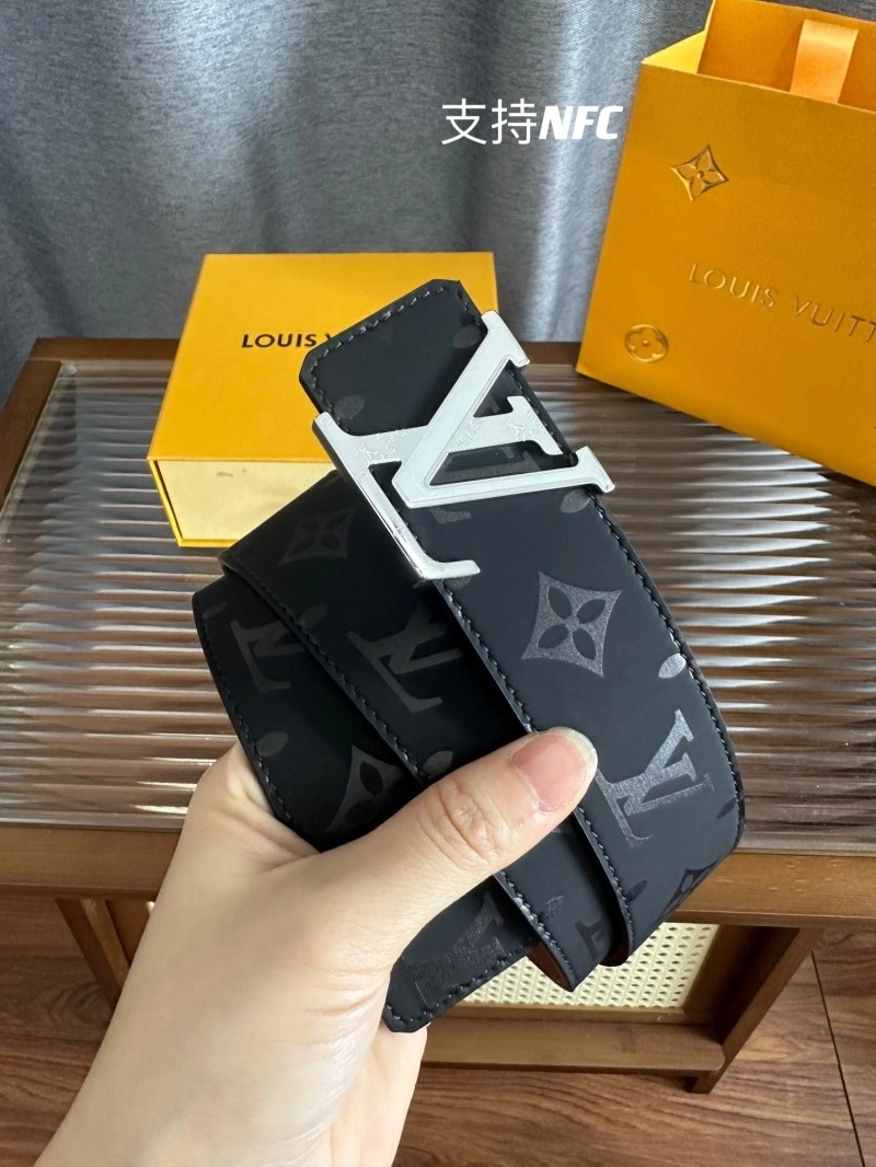 Louis Vuitton Belts Breathable 301110