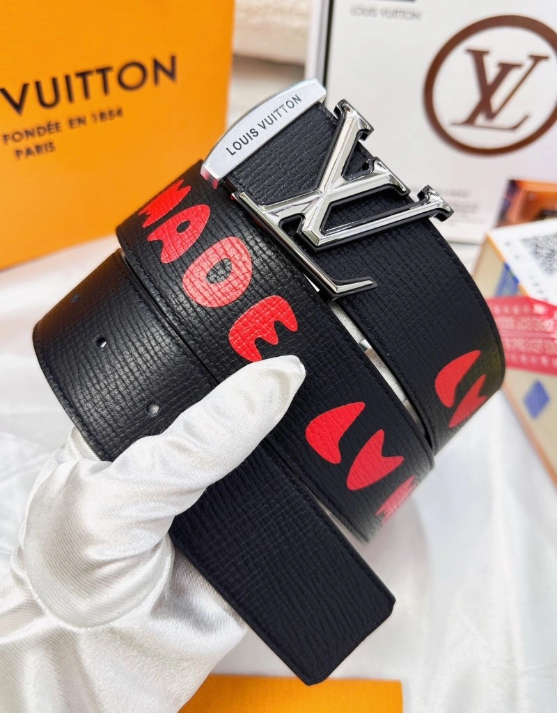 Unisex Louis Vuitton Belts 301104