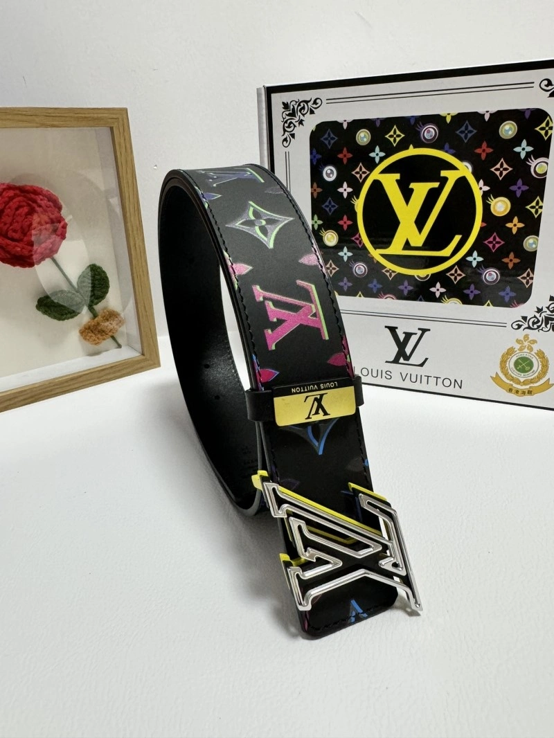 Louis Vuitton Belts Fashionable 301111