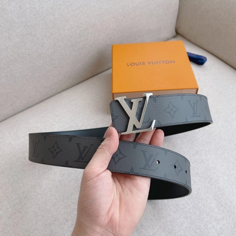 EyeCatching Louis Vuitton Belts 301114