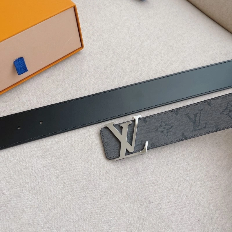 EyeCatching Louis Vuitton Belts 301114