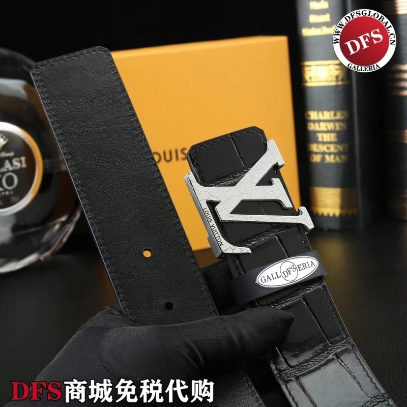 Louis Vuitton Belts Breathable 301089