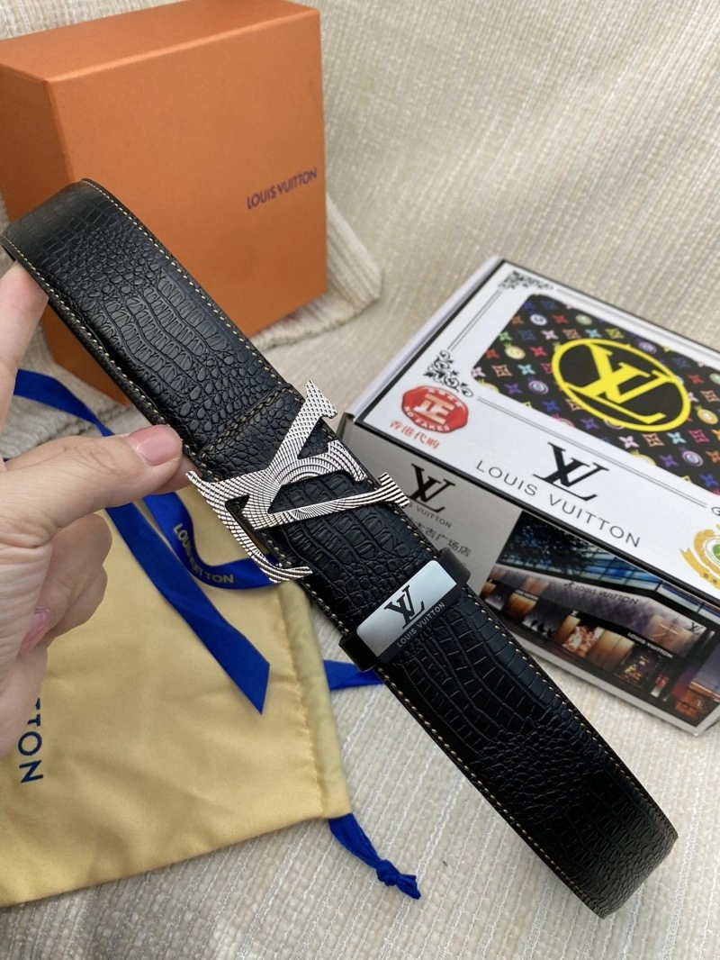 TechFriendly Louis Vuitton Belts 301063