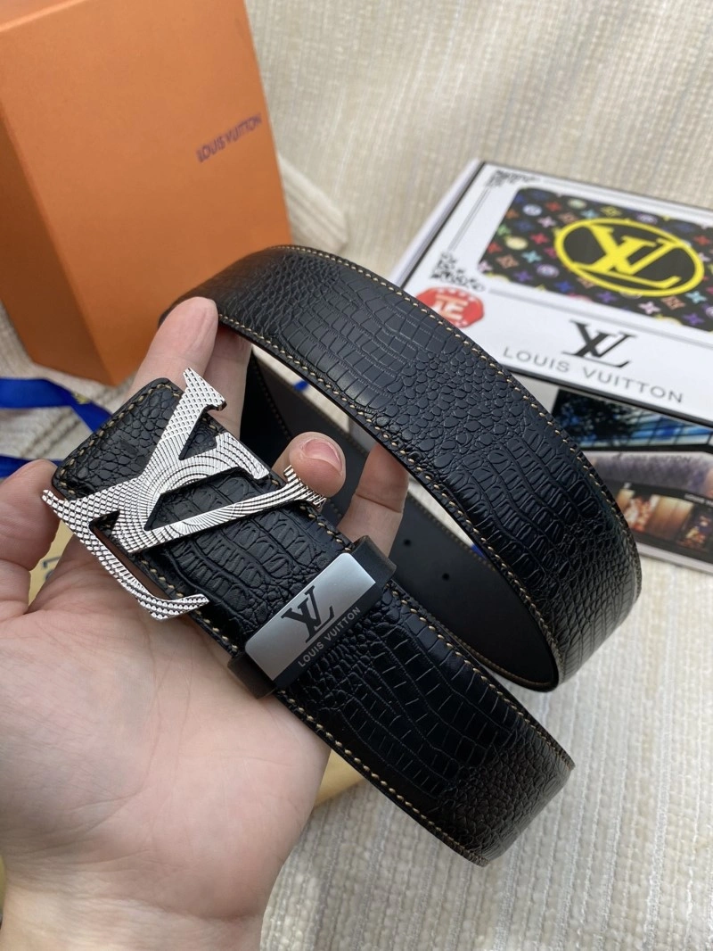 TechFriendly Louis Vuitton Belts 301063
