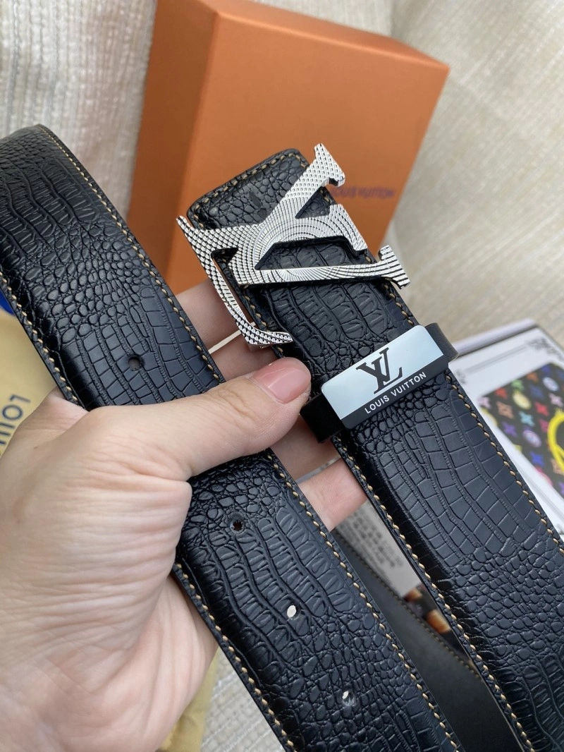 TechFriendly Louis Vuitton Belts 301063