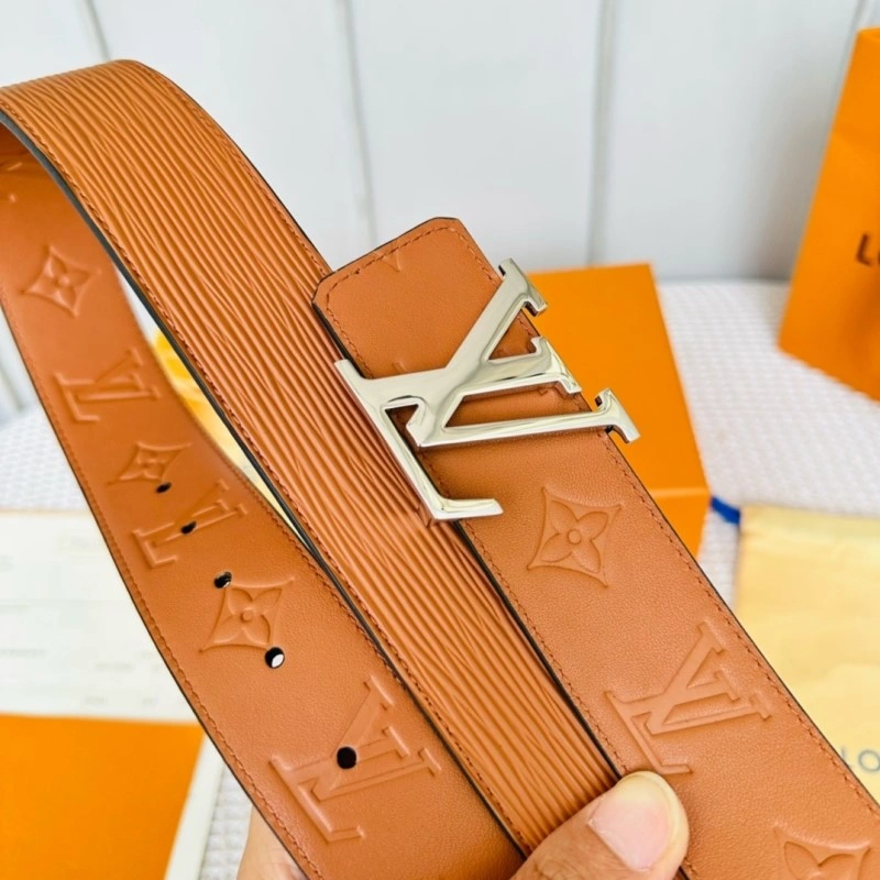 Minimalist Louis Vuitton Belts 301074