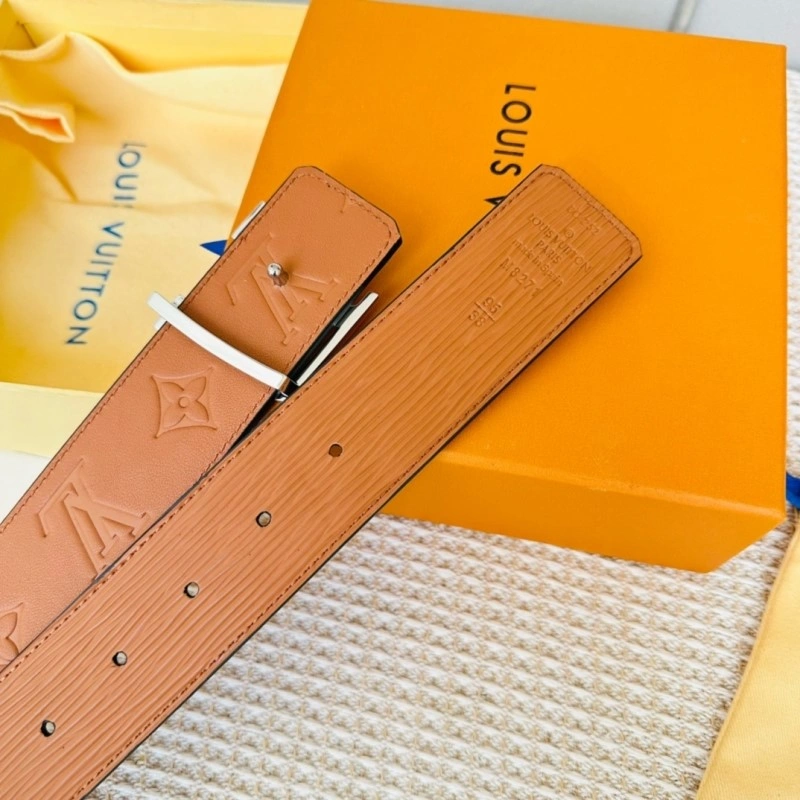Minimalist Louis Vuitton Belts 301074