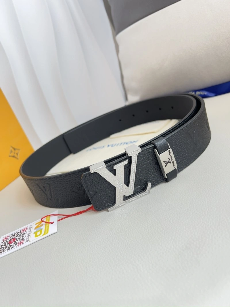 Sophisticated Louis Vuitton Belts 301054