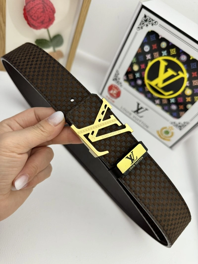 WellDesigned Louis Vuitton Belts 301053