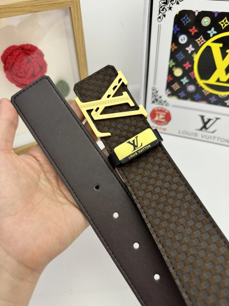 WellDesigned Louis Vuitton Belts 301053