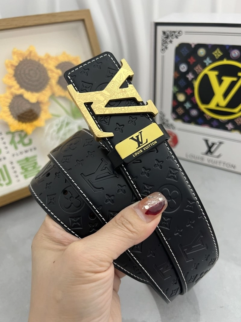 UrbanChic Louis Vuitton Belts 301052