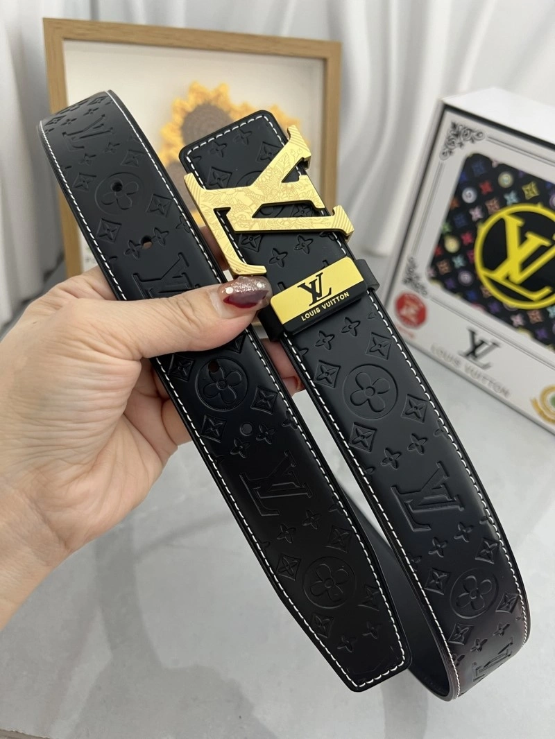 UrbanChic Louis Vuitton Belts 301052