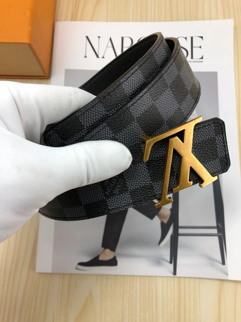 Unisex Louis Vuitton Belts 301027