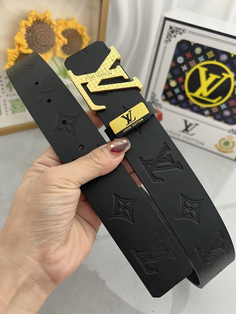 Bright Louis Vuitton Belts 301032