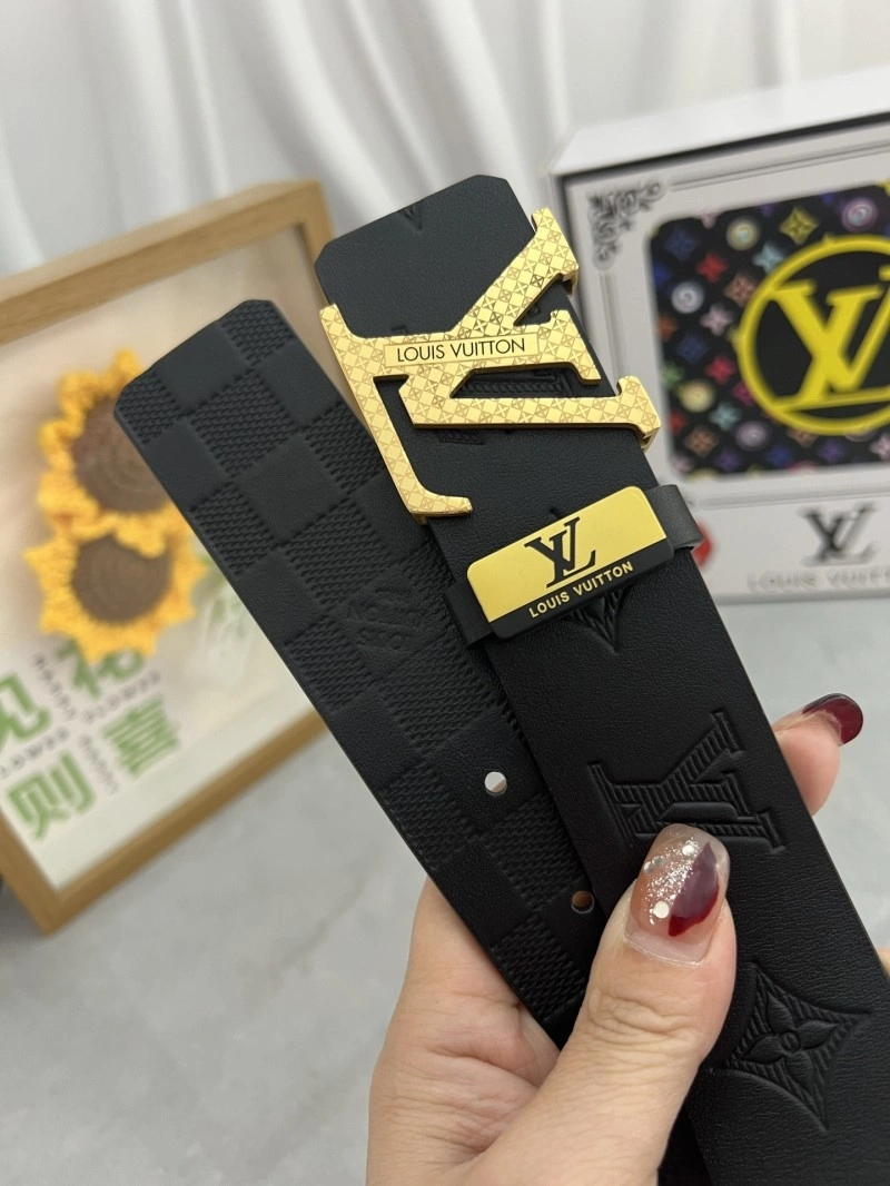 Bright Louis Vuitton Belts 301032