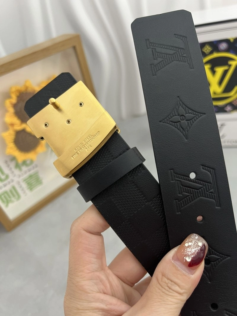 Bright Louis Vuitton Belts 301032