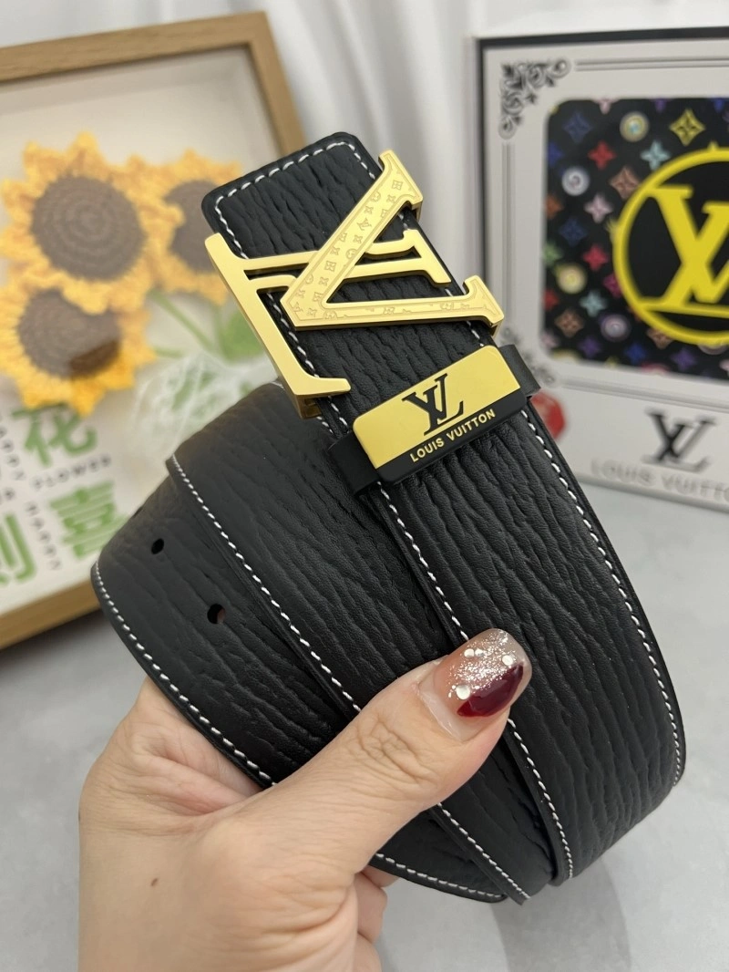 Louis Vuitton Belts Bright 301029