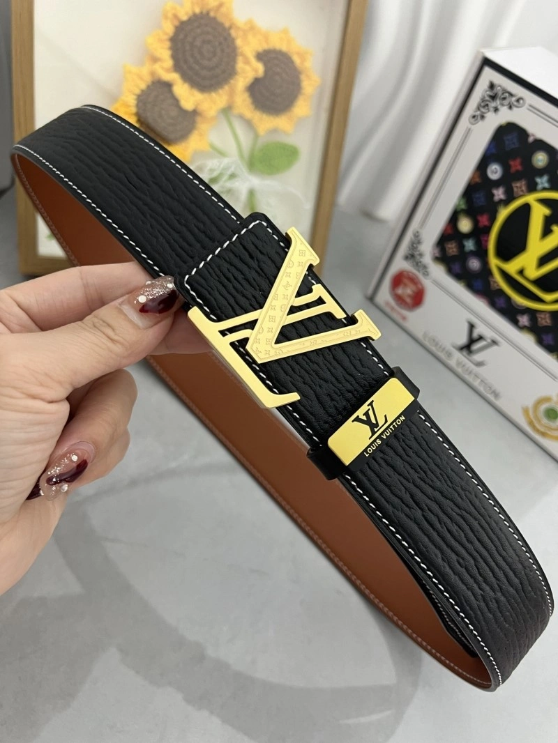 Louis Vuitton Belts Bright 301029