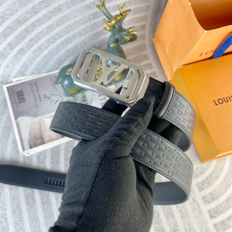 Stretchable Louis Vuitton Belts 301004