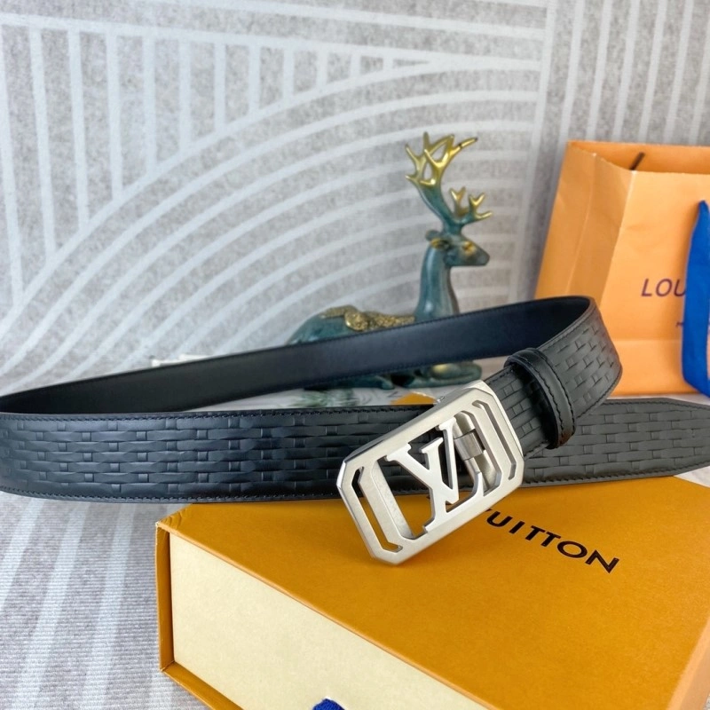 Stretchable Louis Vuitton Belts 301004