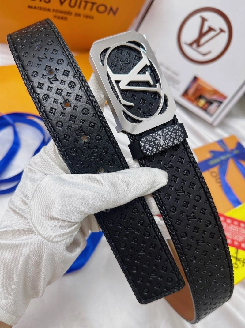 Soft Louis Vuitton Belts 300990