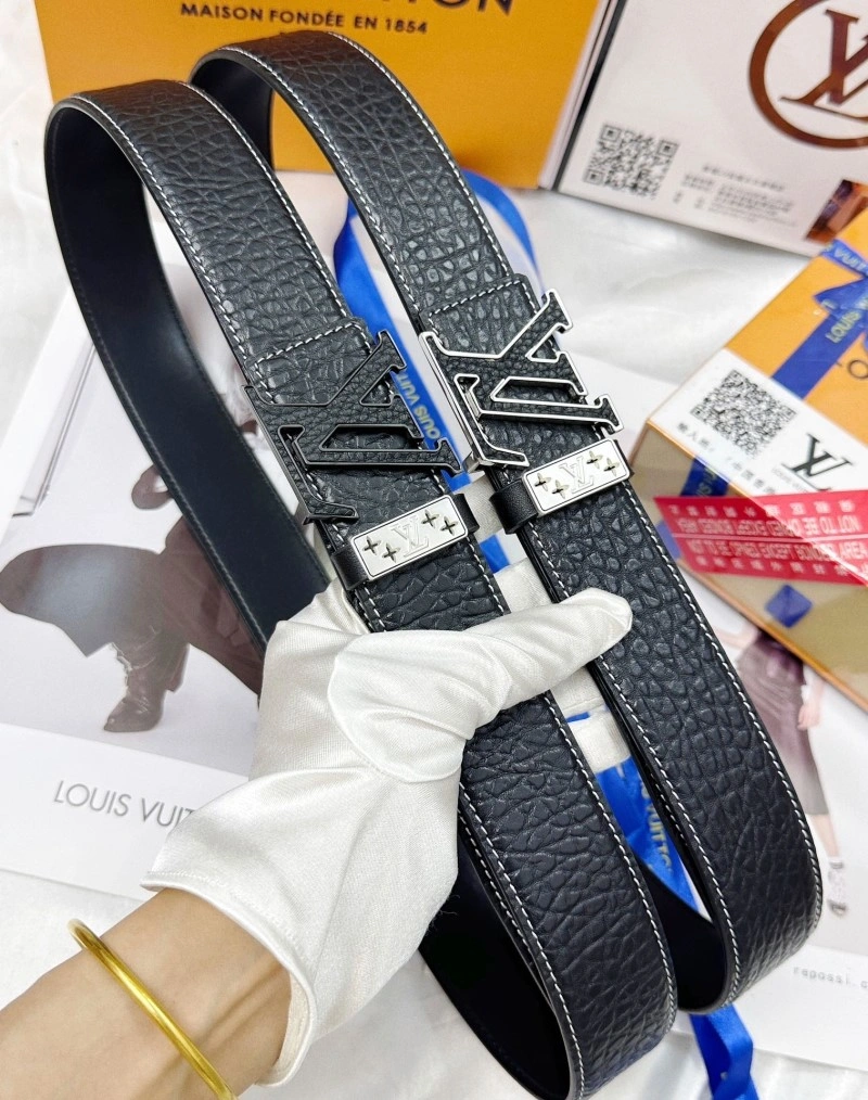 Cozy Louis Vuitton Belts 300994