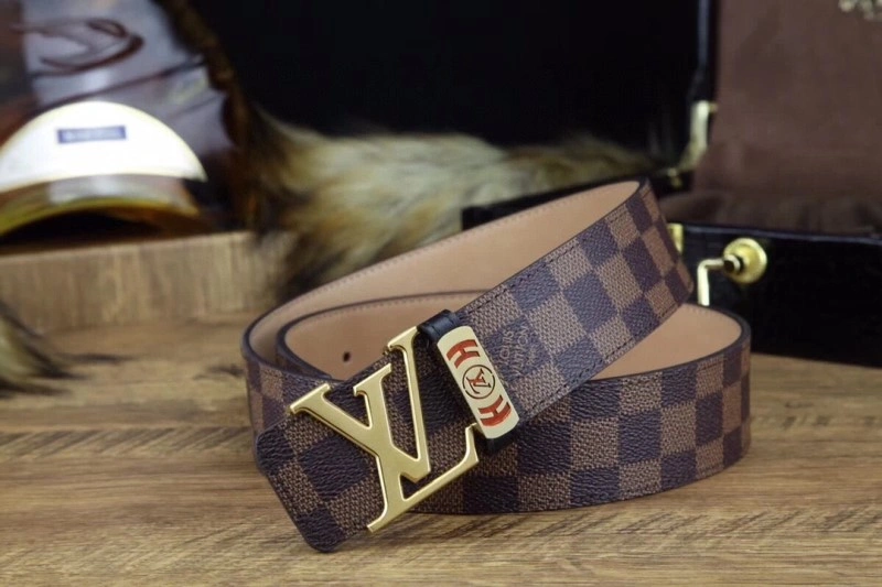 WellDesigned Louis Vuitton Belts 301011