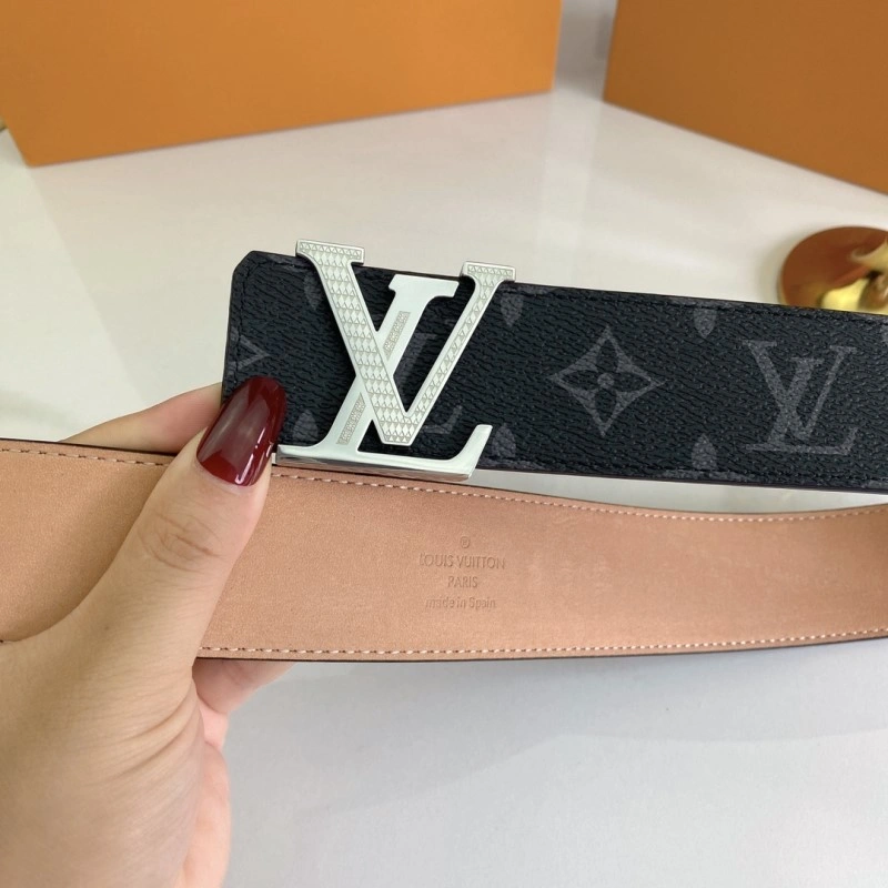 SmoothTexture Louis Vuitton Belts 300980