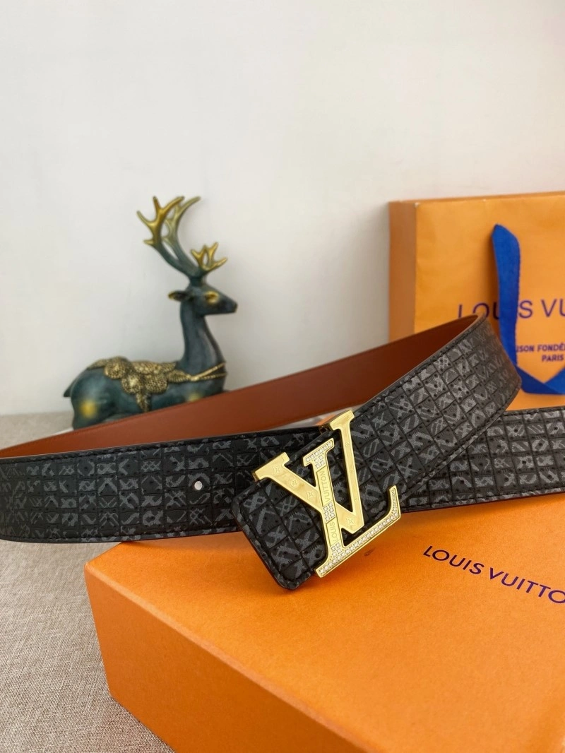 Unisex Louis Vuitton Belts 300950
