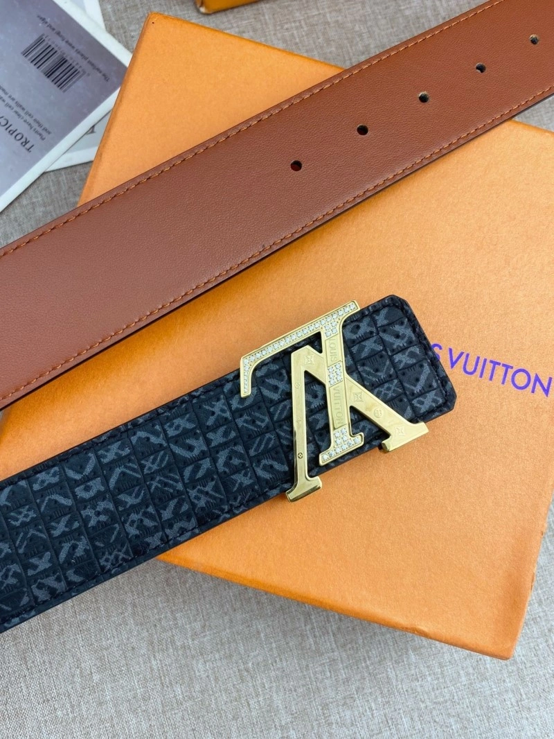 Unisex Louis Vuitton Belts 300950