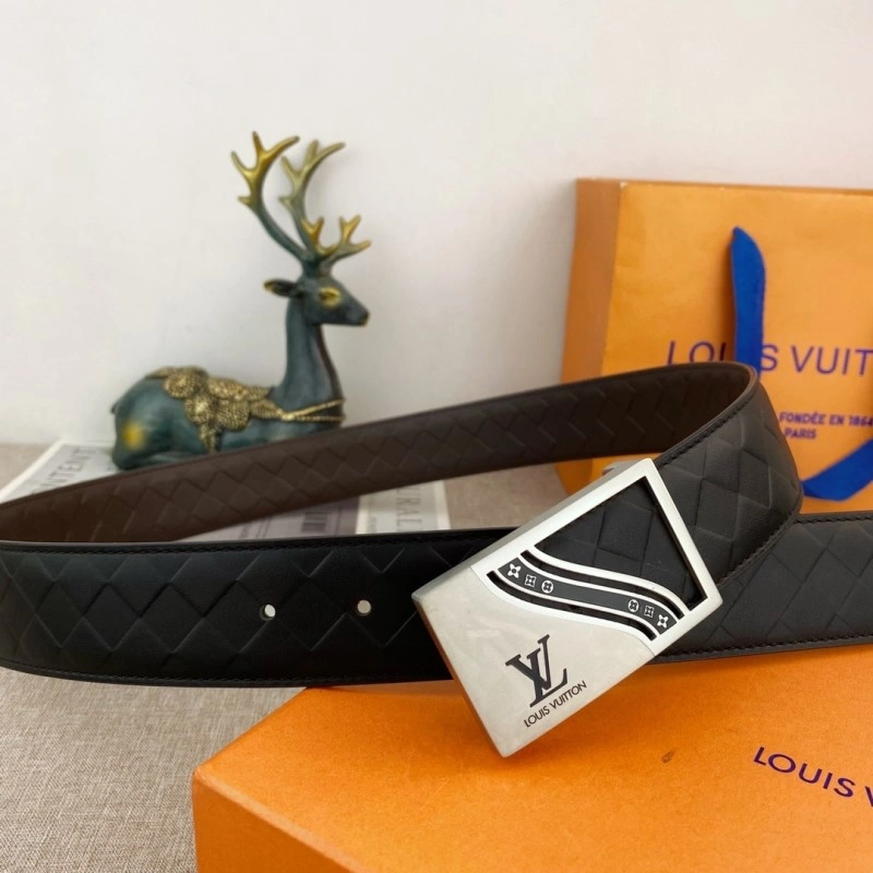 Chic Louis Vuitton Belts 300955