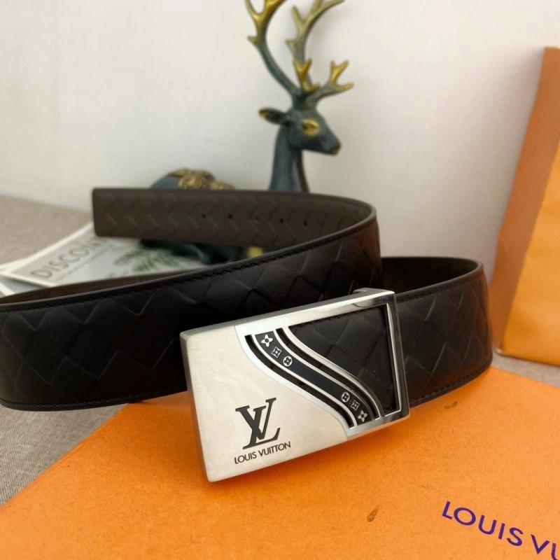 Chic Louis Vuitton Belts 300955