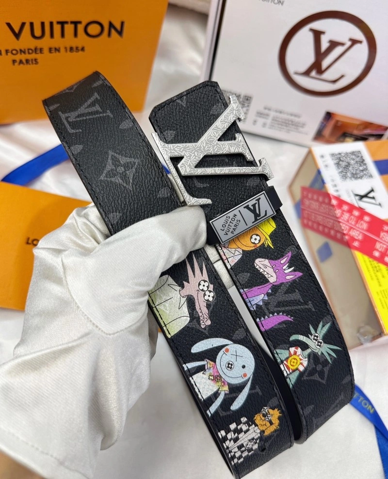 Louis Vuitton Belts Attractive 300941