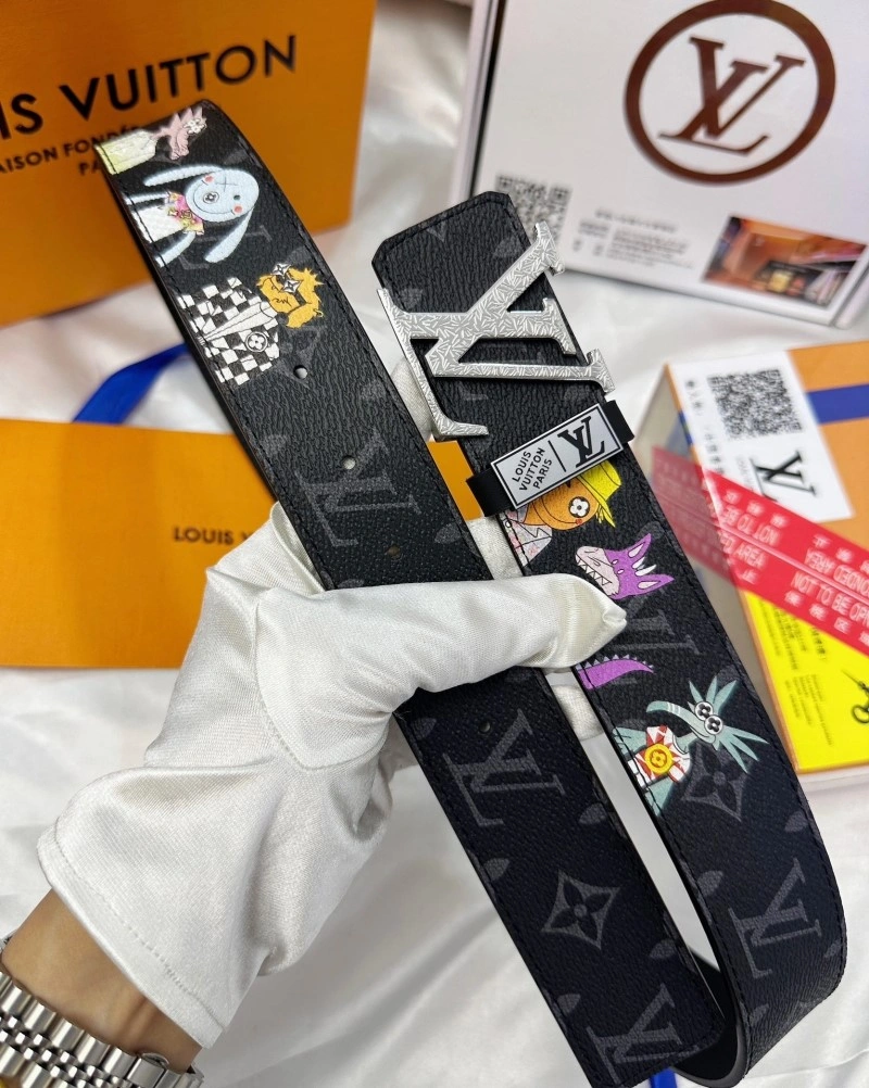 Louis Vuitton Belts Attractive 300941