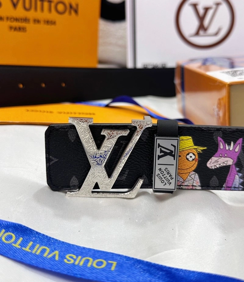 Louis Vuitton Belts Attractive 300941