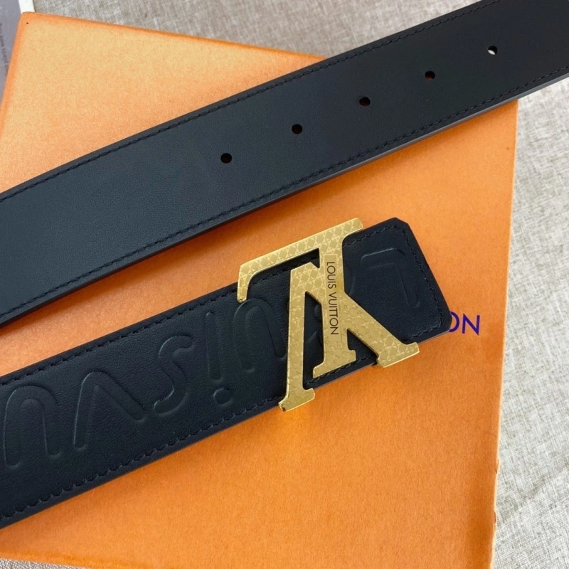 Louis Vuitton Belts Durable 300936
