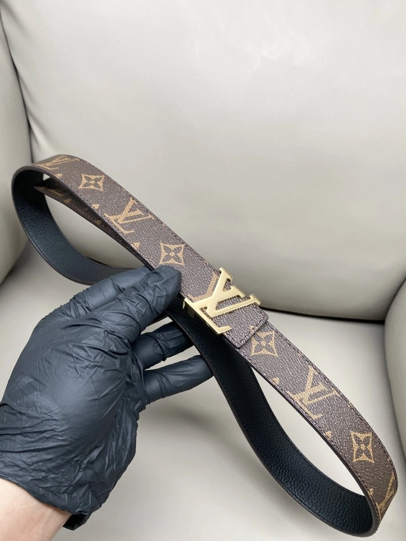 Unique Louis Vuitton Belts 300926
