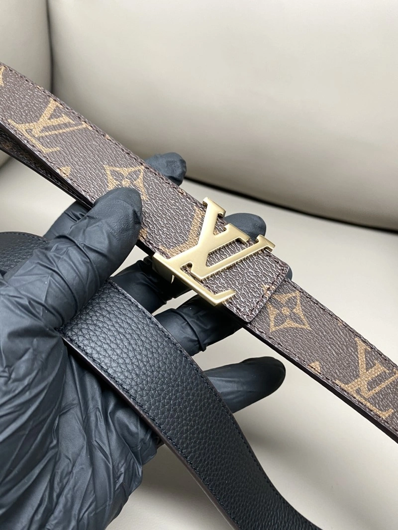 Unique Louis Vuitton Belts 300926