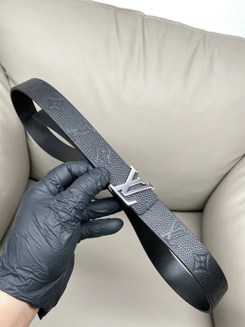 Flexible Louis Vuitton Belts 300908