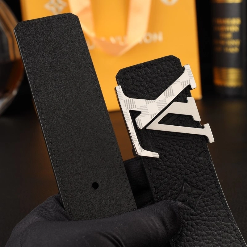 SmoothTexture Louis Vuitton Belts 300903