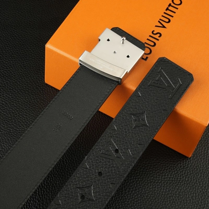 Louis Vuitton Belts Bright 300906