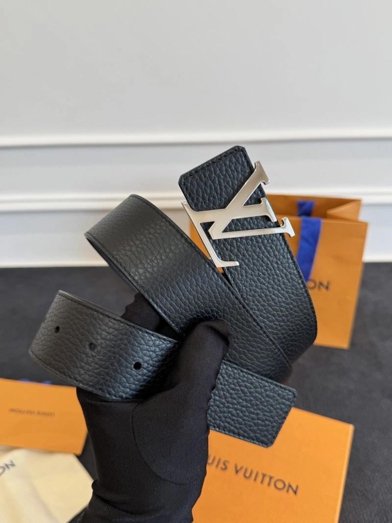 Unique Louis Vuitton Belts 300899