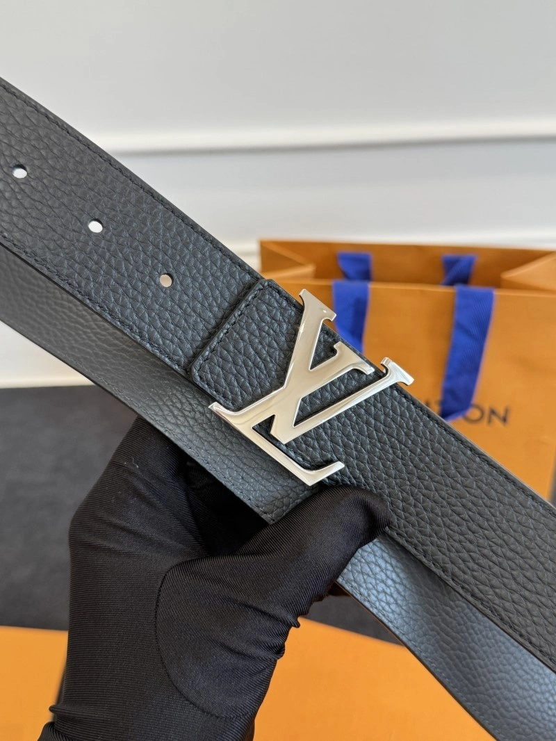 Unique Louis Vuitton Belts 300899