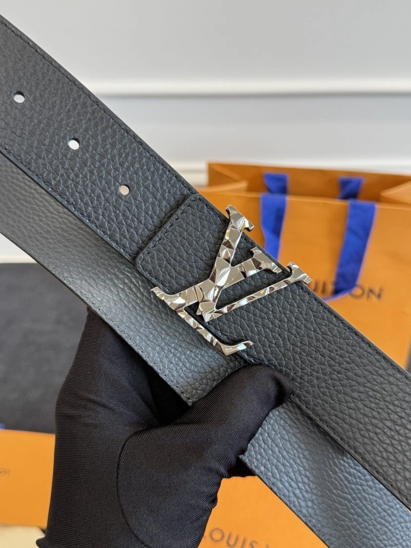 Unique Louis Vuitton Belts 300899