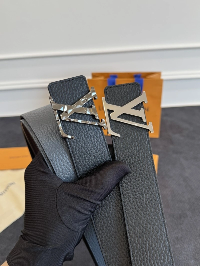 Unique Louis Vuitton Belts 300899