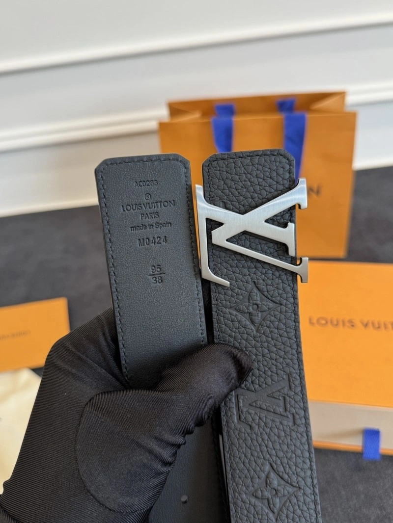 Louis Vuitton Belts Bright 300893
