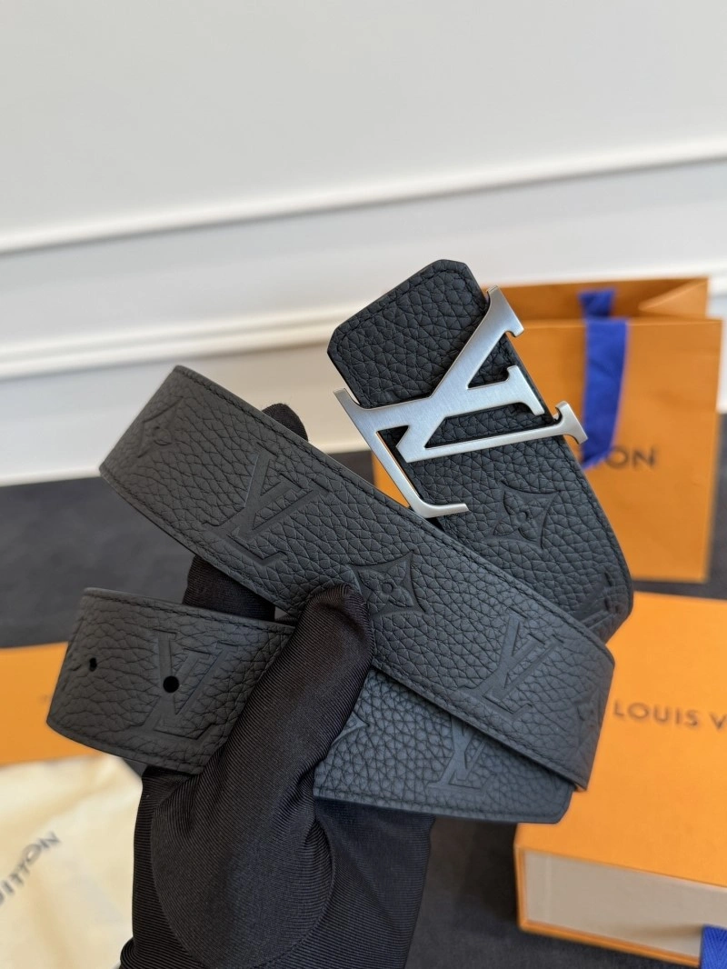 Louis Vuitton Belts Bright 300893