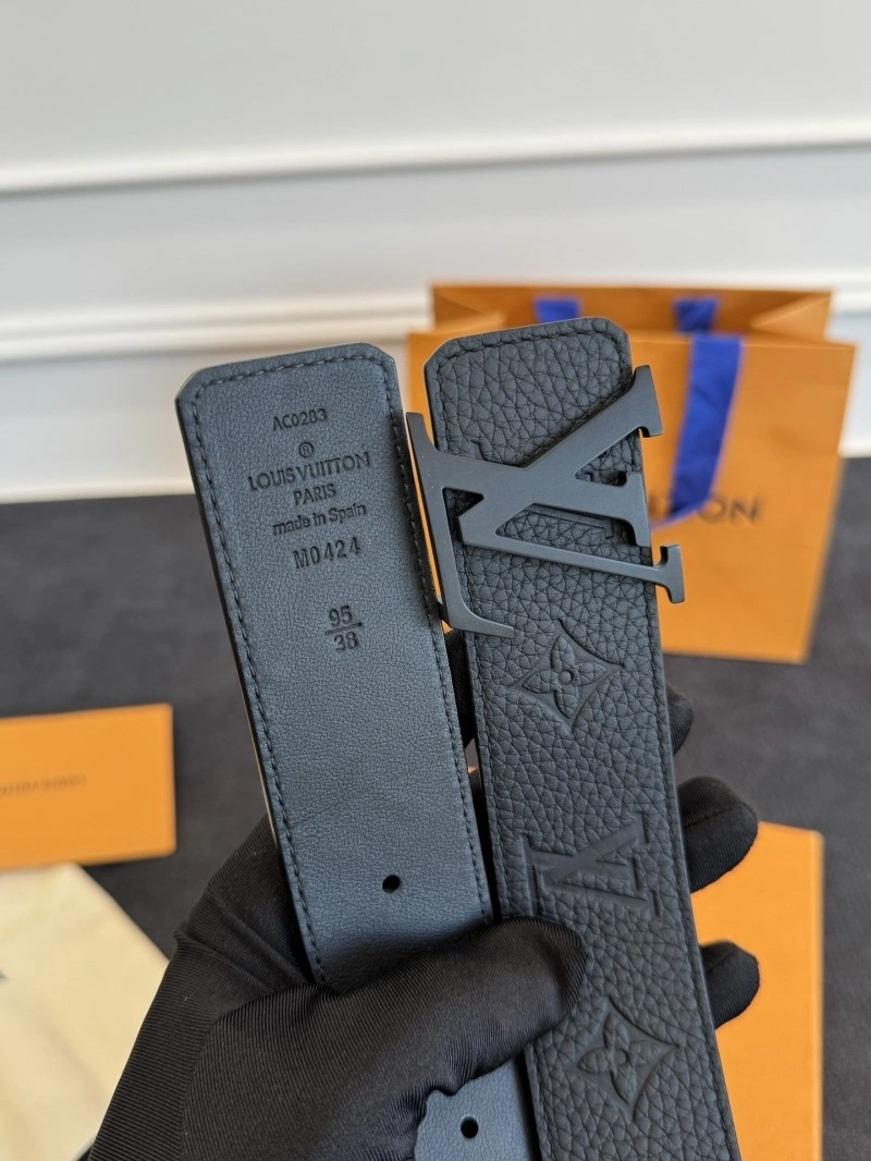 Louis Vuitton Belts Bright 300893