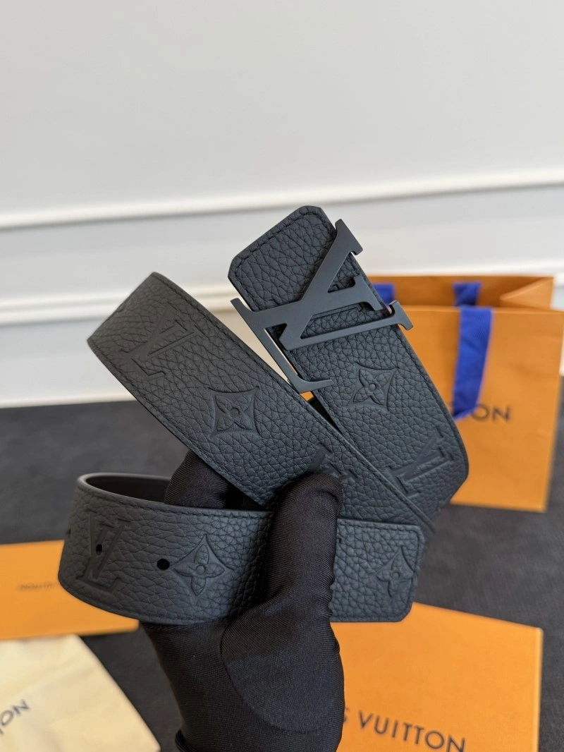 Louis Vuitton Belts Bright 300893