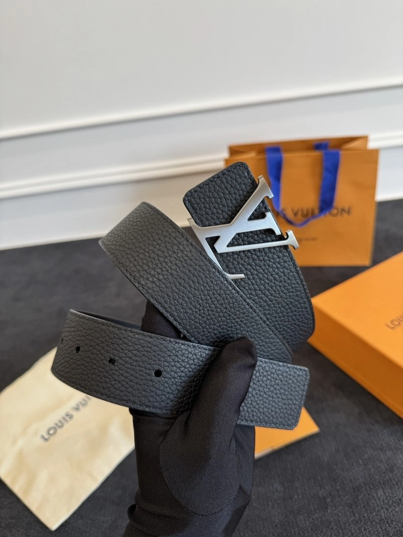 Breathable Louis Vuitton Belts 300896